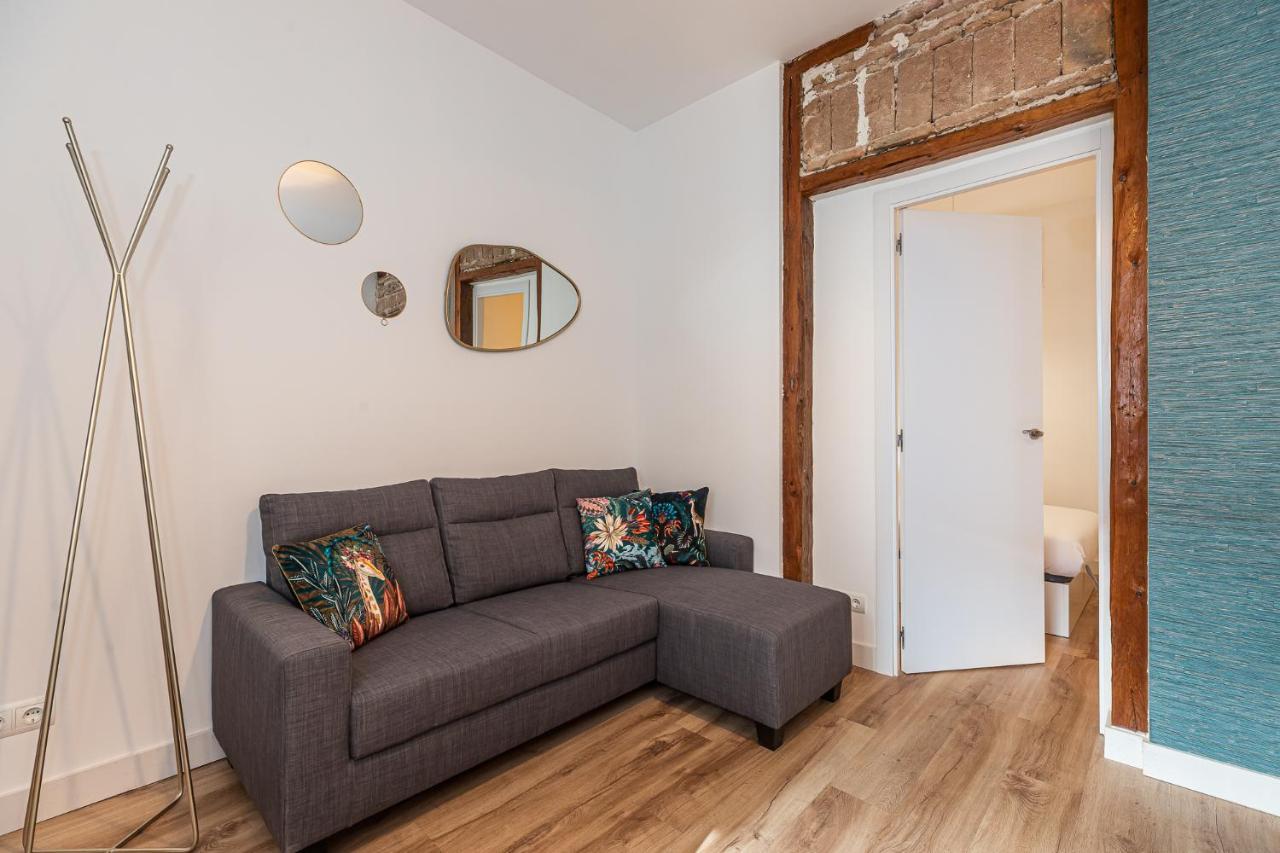 Bnbholder Friendly La Latina Apartment Madrid Ngoại thất bức ảnh